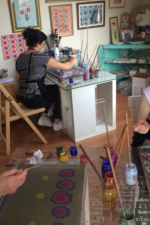 Turkish Marbling Paper Ebru Art Workshop - What makes Ebru worth two hours in Istanbul