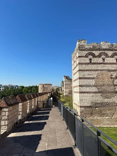Walls of Contantinople and Blachernea Palace Tour - Key points to know