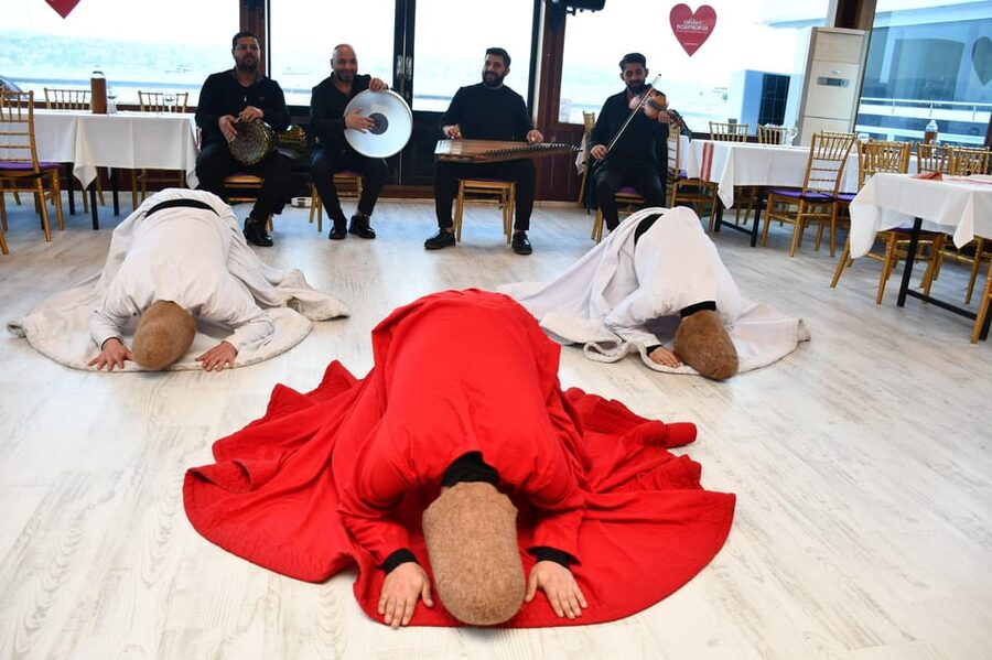 Whirling Dervish Ceremony - Small rules that protect the atmosphere